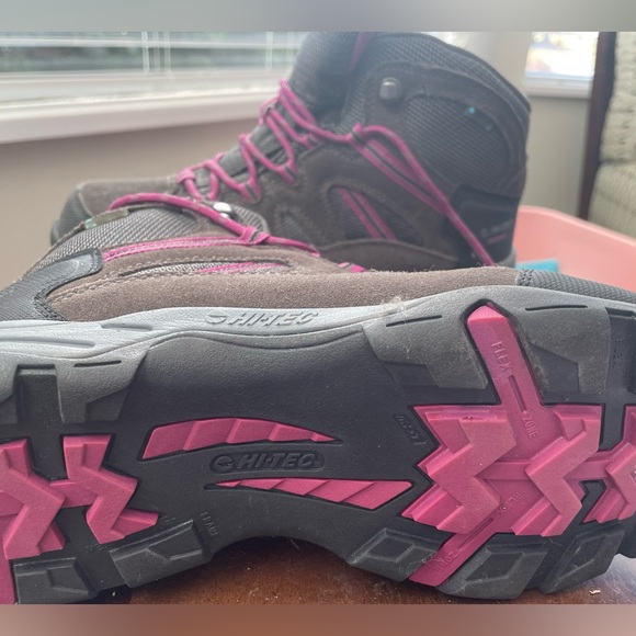 Hi Tek hikers - Picture 2 of 4